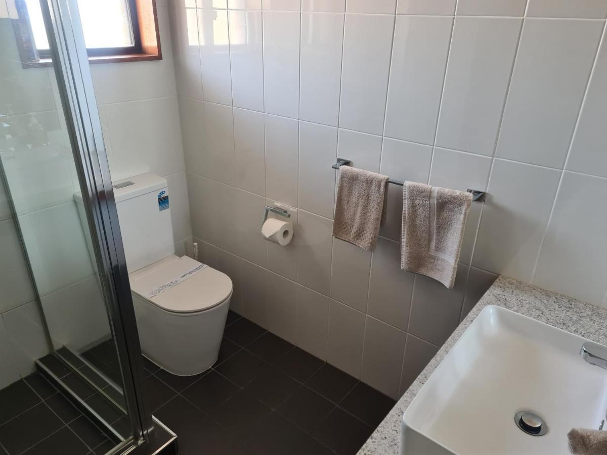 Regency Court Motel 코브람 외부 사진