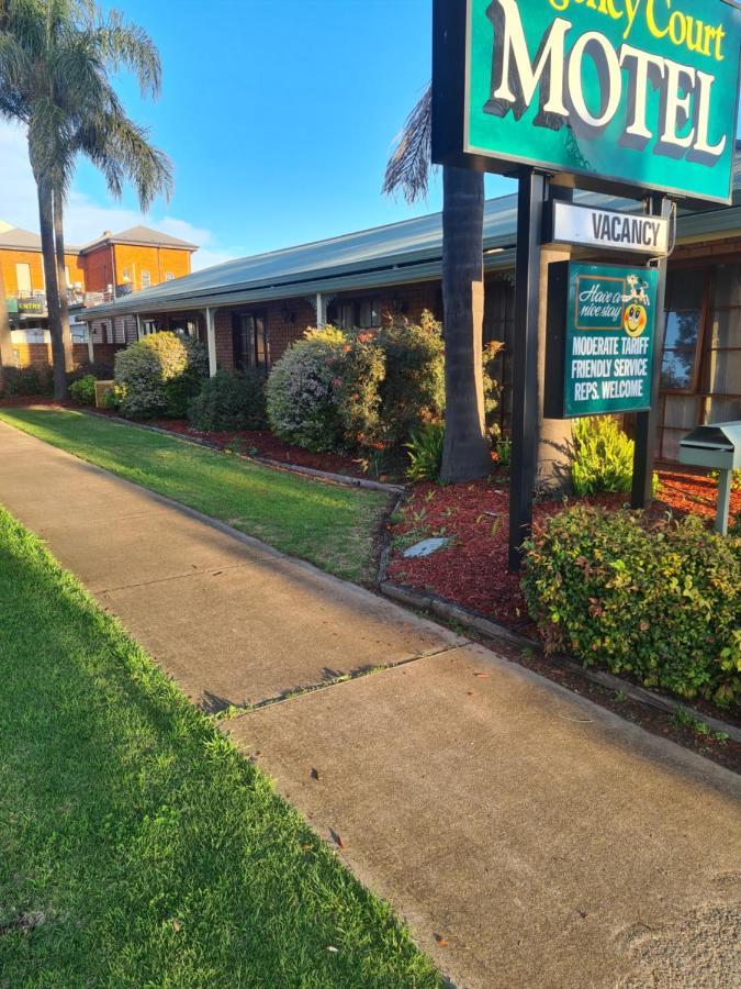 Regency Court Motel 코브람 외부 사진